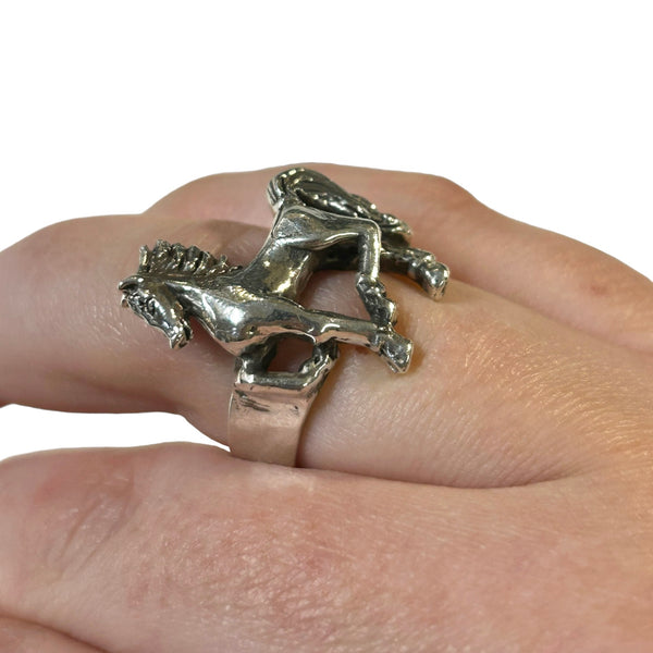 Horse Ring