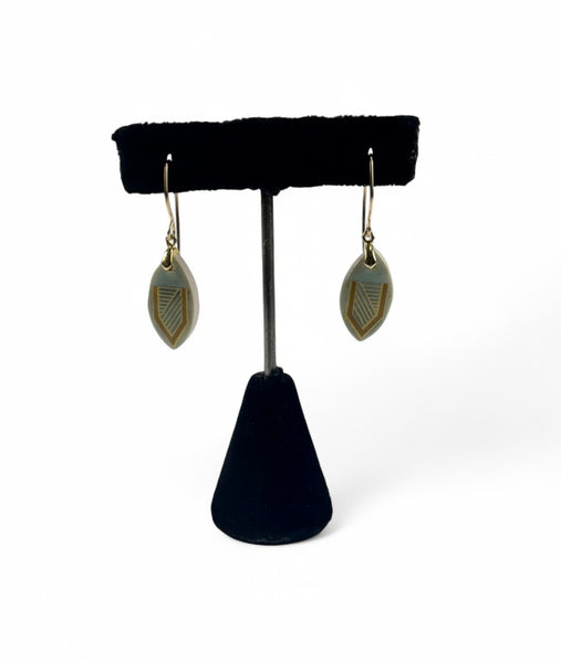 Earrings w/ luster/decal