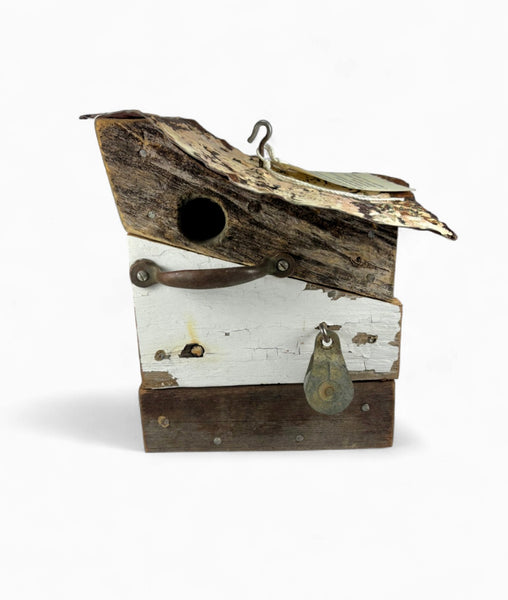 RK - White w/ Pully Bird House