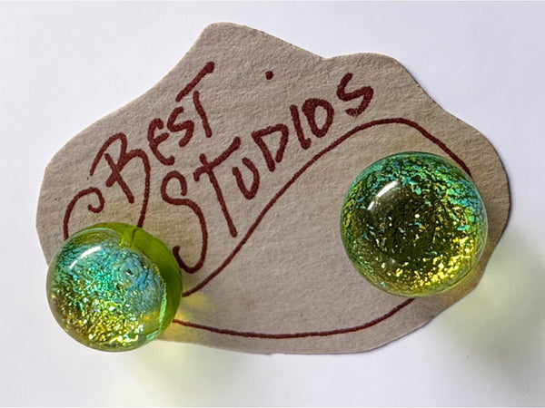 Studs, Sm