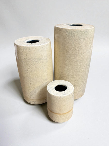 Cylinder w/ Small opening