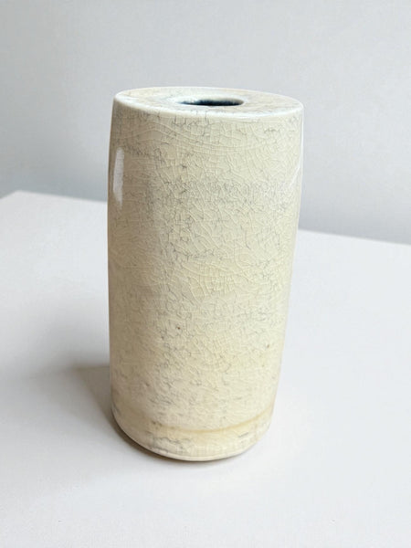 Cylinder w/ Small opening