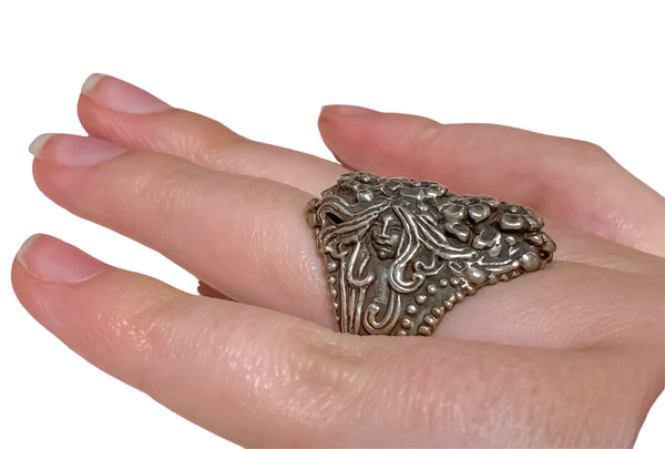 Large Bouquet Ring w/2 Faces