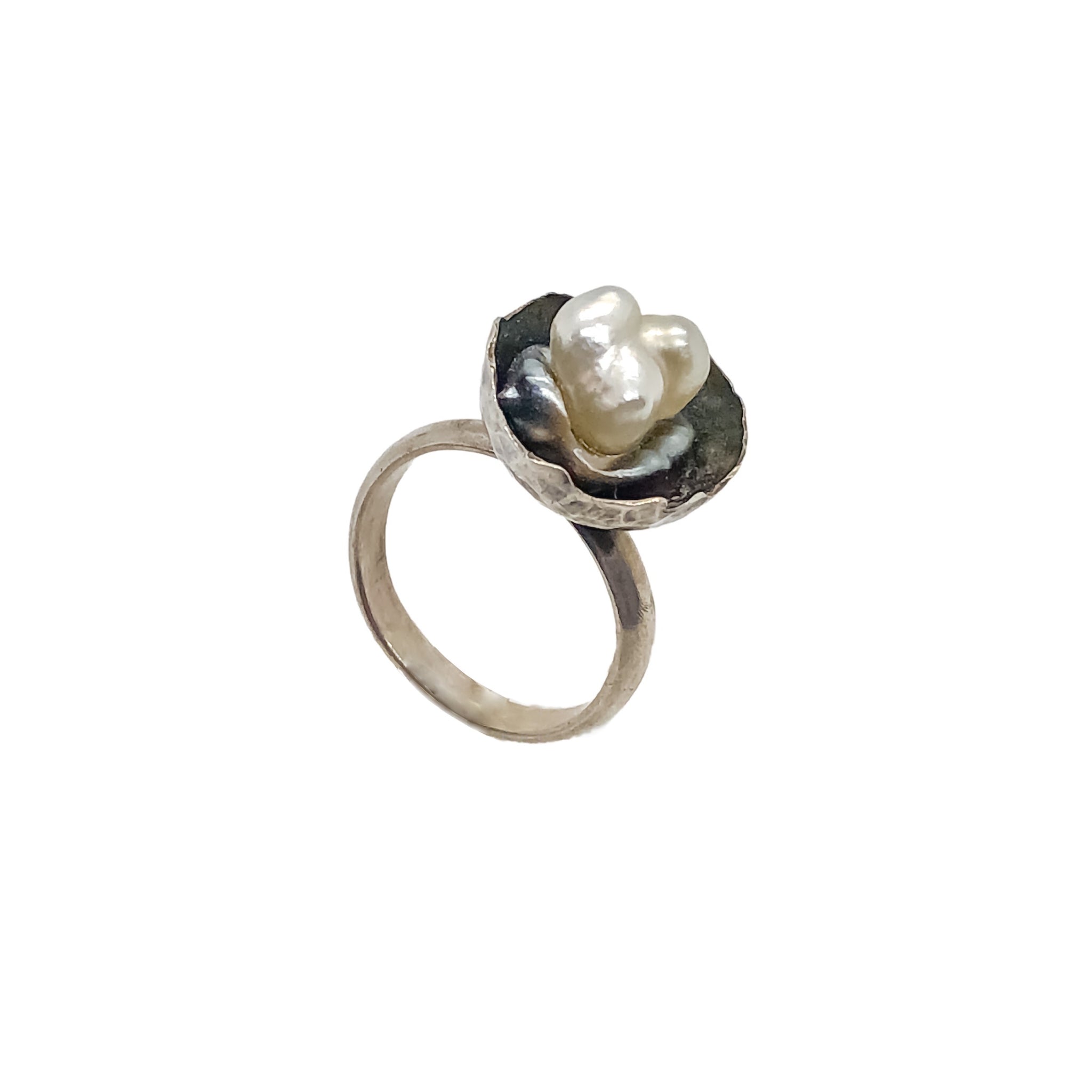 Nested Keshi Pearl Ring